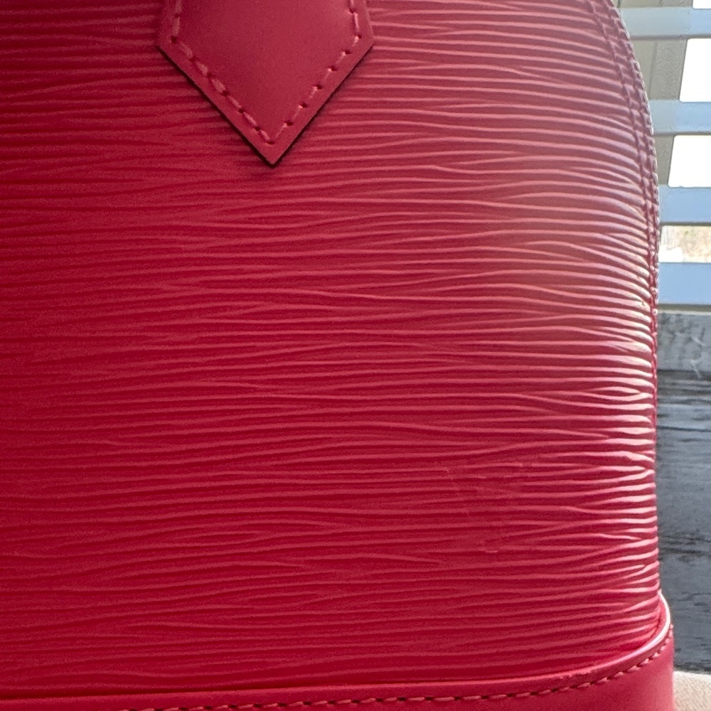 Louis Vuitton Alma BB - Picture 7 of 10